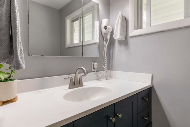 215 Stocker Pond Road, Grantham, NH 03753