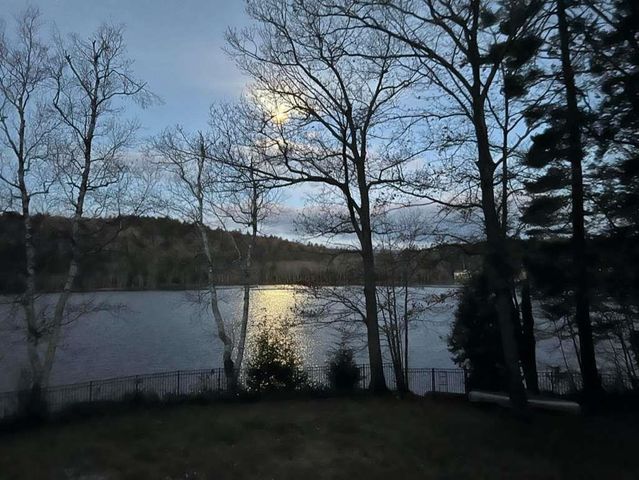 215 Stocker Pond Road, Grantham, NH 03753