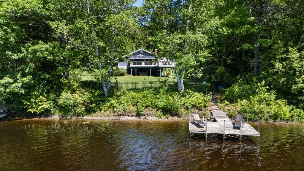 215 Stocker Pond Road, Grantham, NH 03753