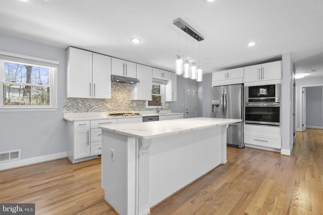 8721 SUSINI DR, Laurel, MD 20723