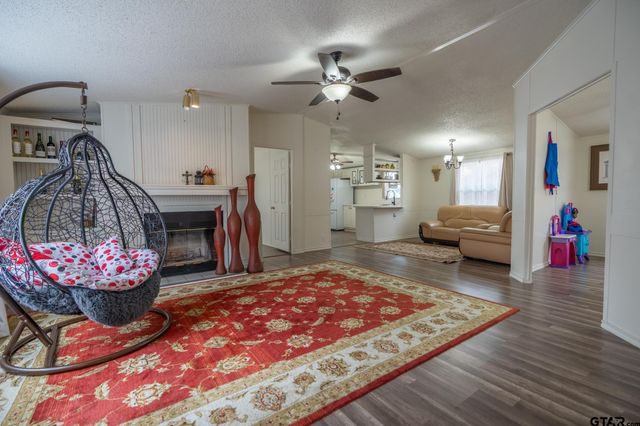 21330 Southwind, Chandler, TX 75758