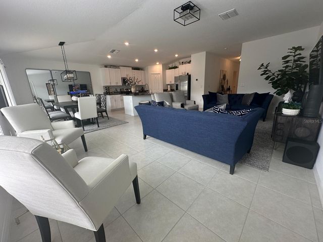 32060 HAWTHORNE COTTAGE PLACE, San Antonio, FL 33576