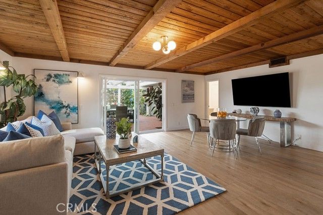 2284 Redlands Drive, Newport Beach, CA 92660