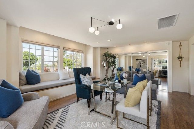 2284 Redlands Drive, Newport Beach, CA 92660