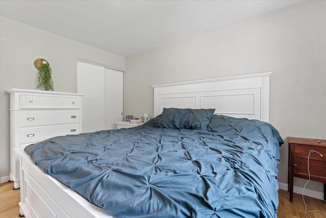 1008 MEADOWVIEW DRIVE, Menasha, WI 54952