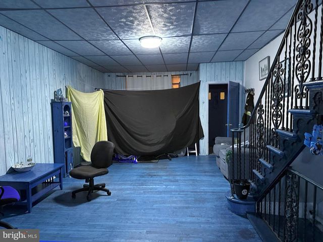 2215 S 9TH ST, Philadelphia, PA 19148