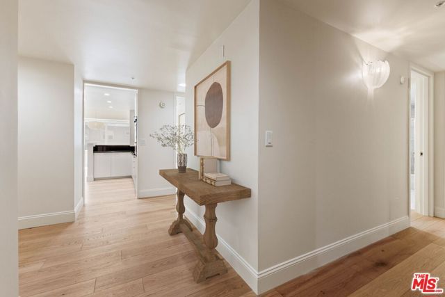 10520 Wilshire Boulevard 206, Los Angeles, CA 90024