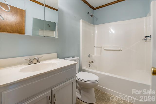 7225 McTeal Place, Charlotte, NC 28262