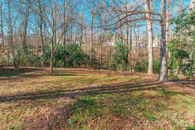 7225 McTeal Place, Charlotte, NC 28262