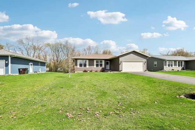 11418 N Erie Drive, Edgerton, WI 53534