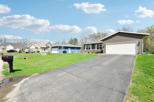 11418 N Erie Drive, Edgerton, WI 53534