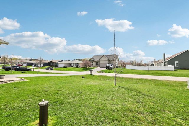 11418 N Erie Drive, Edgerton, WI 53534