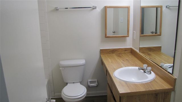 5122 TEMPLE HEIGHTS ROAD C, Tampa, FL 33617