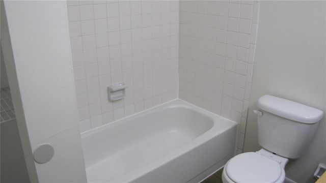 5122 TEMPLE HEIGHTS ROAD C, Tampa, FL 33617