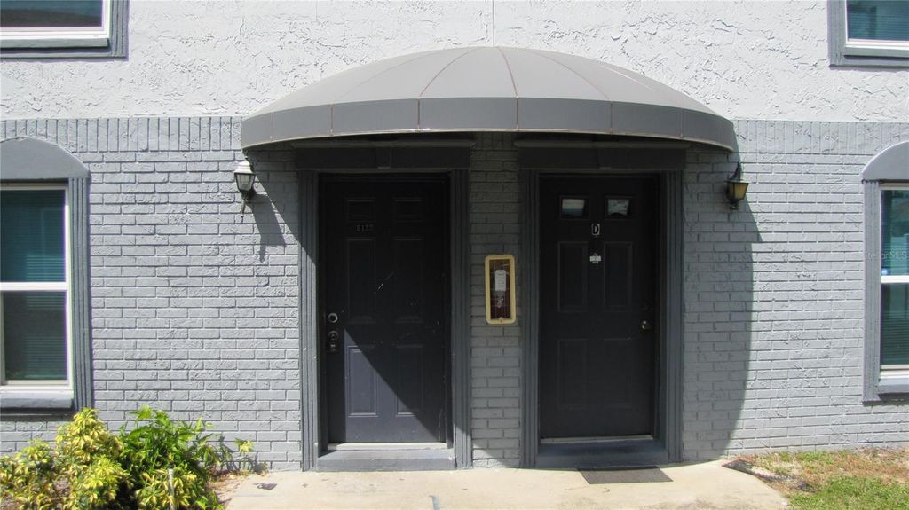 5122 TEMPLE HEIGHTS ROAD C, Tampa, FL 33617