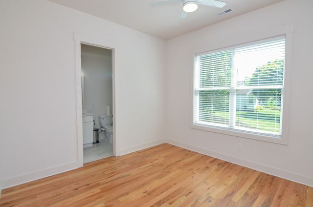 411 McAdoo Ave, Nashville, TN 37205