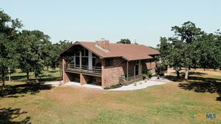 3225 Lower Mission Valley Road, Victoria, TX 77905
