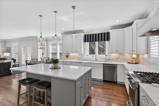 7540 Washington Avenue, University City, MO 63130