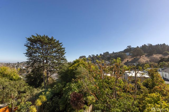 471 Valley Street, San Francisco, CA 94131
