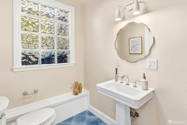 471 Valley Street, San Francisco, CA 94131