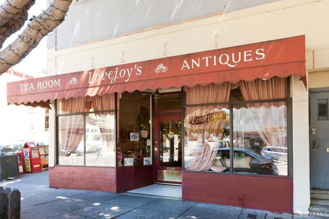 471 Valley Street, San Francisco, CA 94131