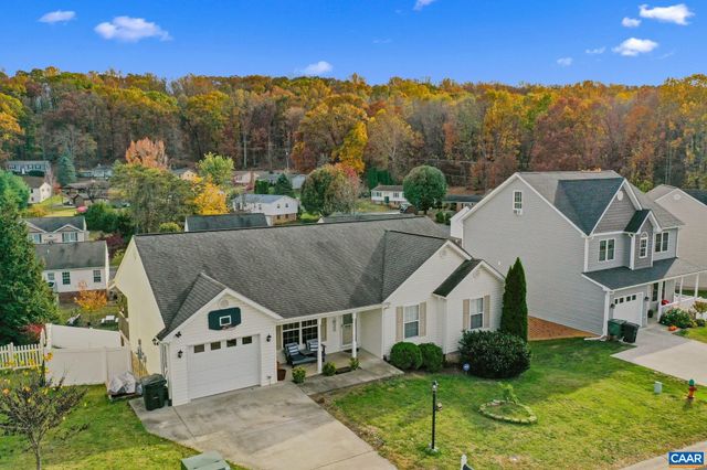 900 GEOFFERY ST, Staunton, VA 24401