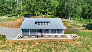 2270 Cove Pointe Rd, Lafollette, TN 37766