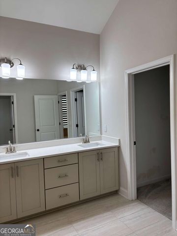 1058 KIRKLAND Circle, Smyrna, GA 30080