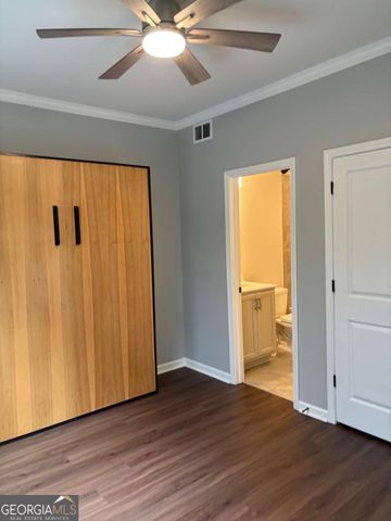 1058 KIRKLAND Circle, Smyrna, GA 30080