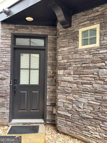 1058 KIRKLAND Circle, Smyrna, GA 30080