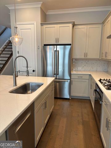 1058 KIRKLAND Circle, Smyrna, GA 30080