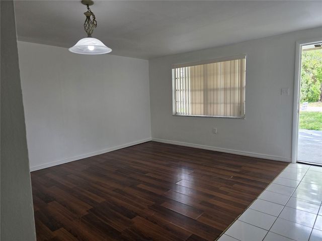 1212 E CHILKOOT AVENUE, Tampa, FL 33612
