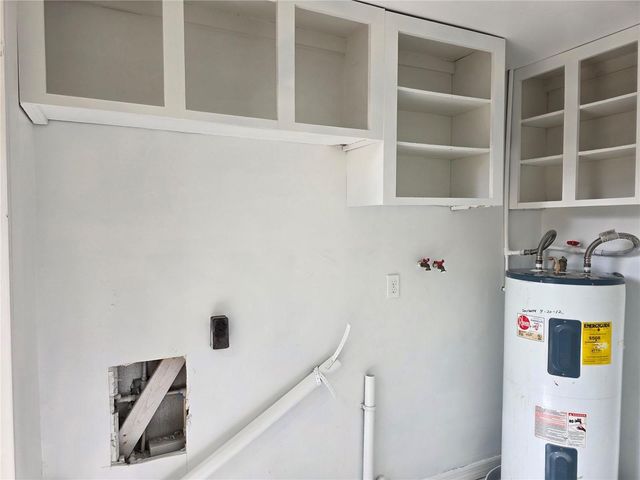 1212 E CHILKOOT AVENUE, Tampa, FL 33612