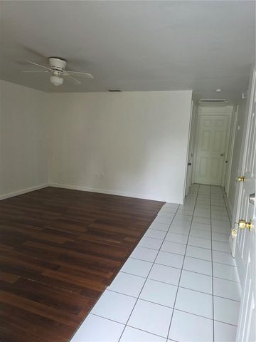 1212 E CHILKOOT AVENUE, Tampa, FL 33612