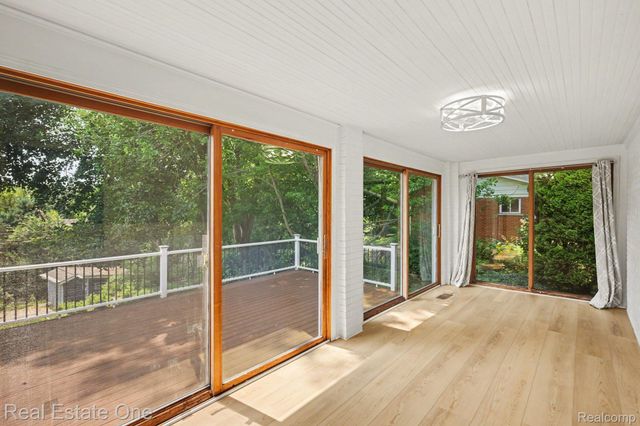 2888 Colonial Way, Bloomfield Hills, MI 48304