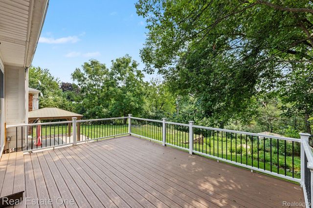 2888 Colonial Way, Bloomfield Hills, MI 48304
