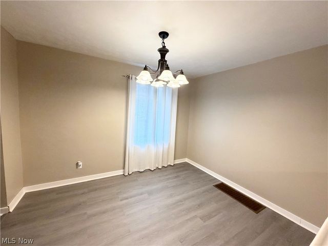 1209 Courtland Road, Weirton, WV 26062