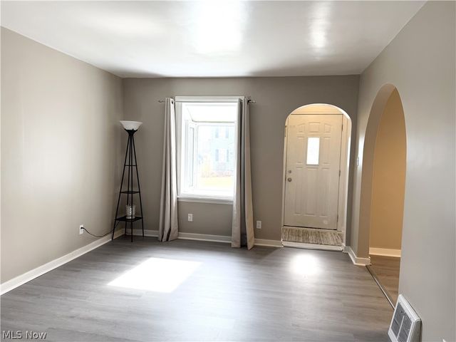 1209 Courtland Road, Weirton, WV 26062