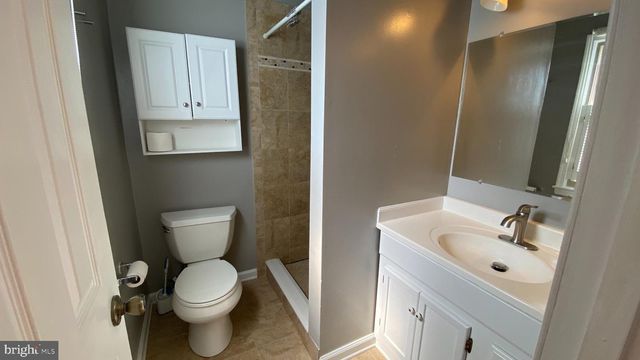 5876 KARA PL, Burke, VA 22015