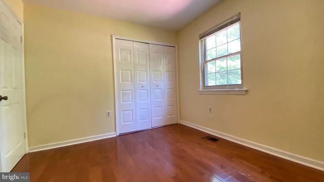 5876 KARA PL, Burke, VA 22015