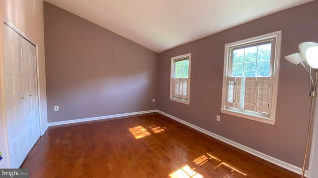 5876 KARA PL, Burke, VA 22015