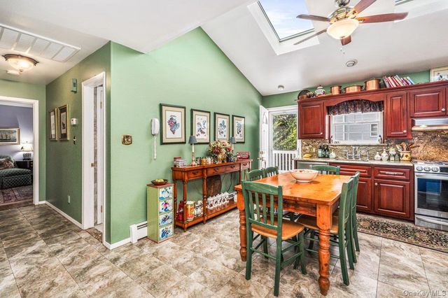 26 Violet Road, Bayville, NY 11709