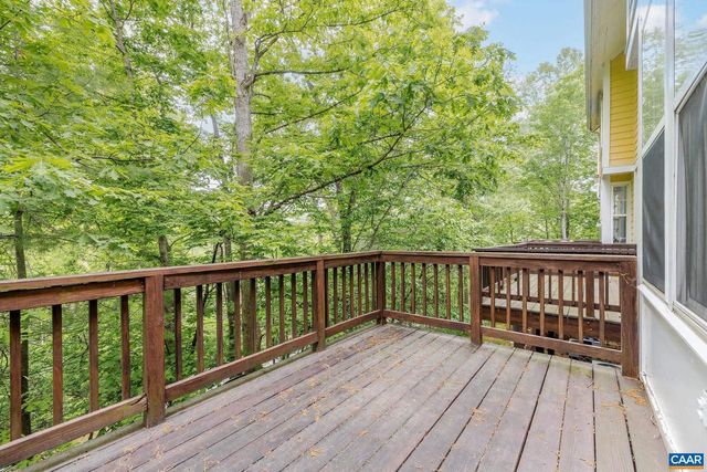 111 MELBOURNE PRK #B, Charlottesville, VA 22901