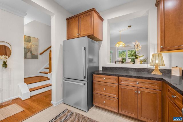 111 MELBOURNE PRK #B, Charlottesville, VA 22901