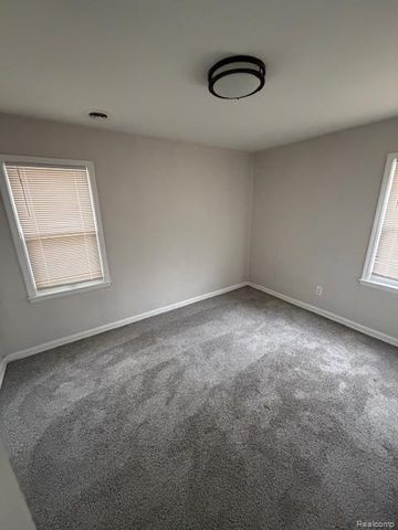 3887 Moore Avenue, Inkster, MI 48141