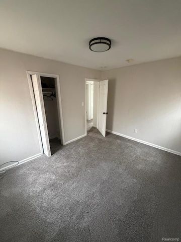 3887 Moore Avenue, Inkster, MI 48141