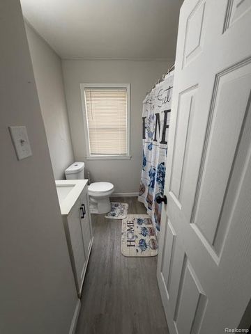 3887 Moore Avenue, Inkster, MI 48141