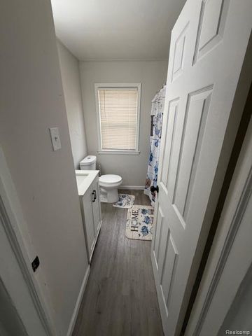 3887 Moore Avenue, Inkster, MI 48141