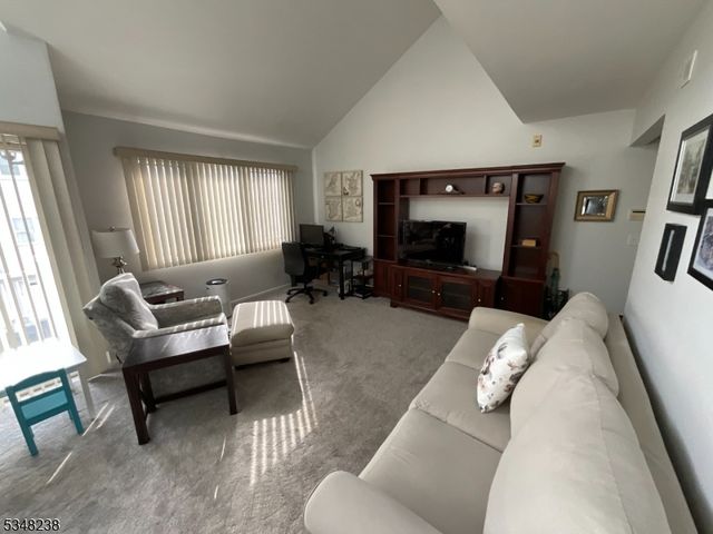 108 Passaic Ave B-19 B19, Nutley Twp., NJ 07110