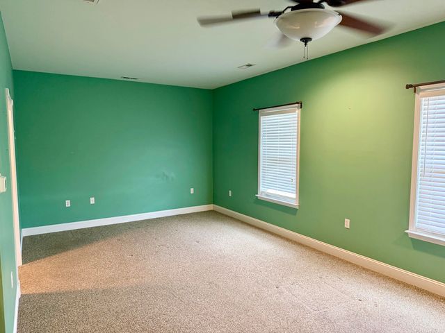 2486 Collis Avenue, Huntington, WV 25703